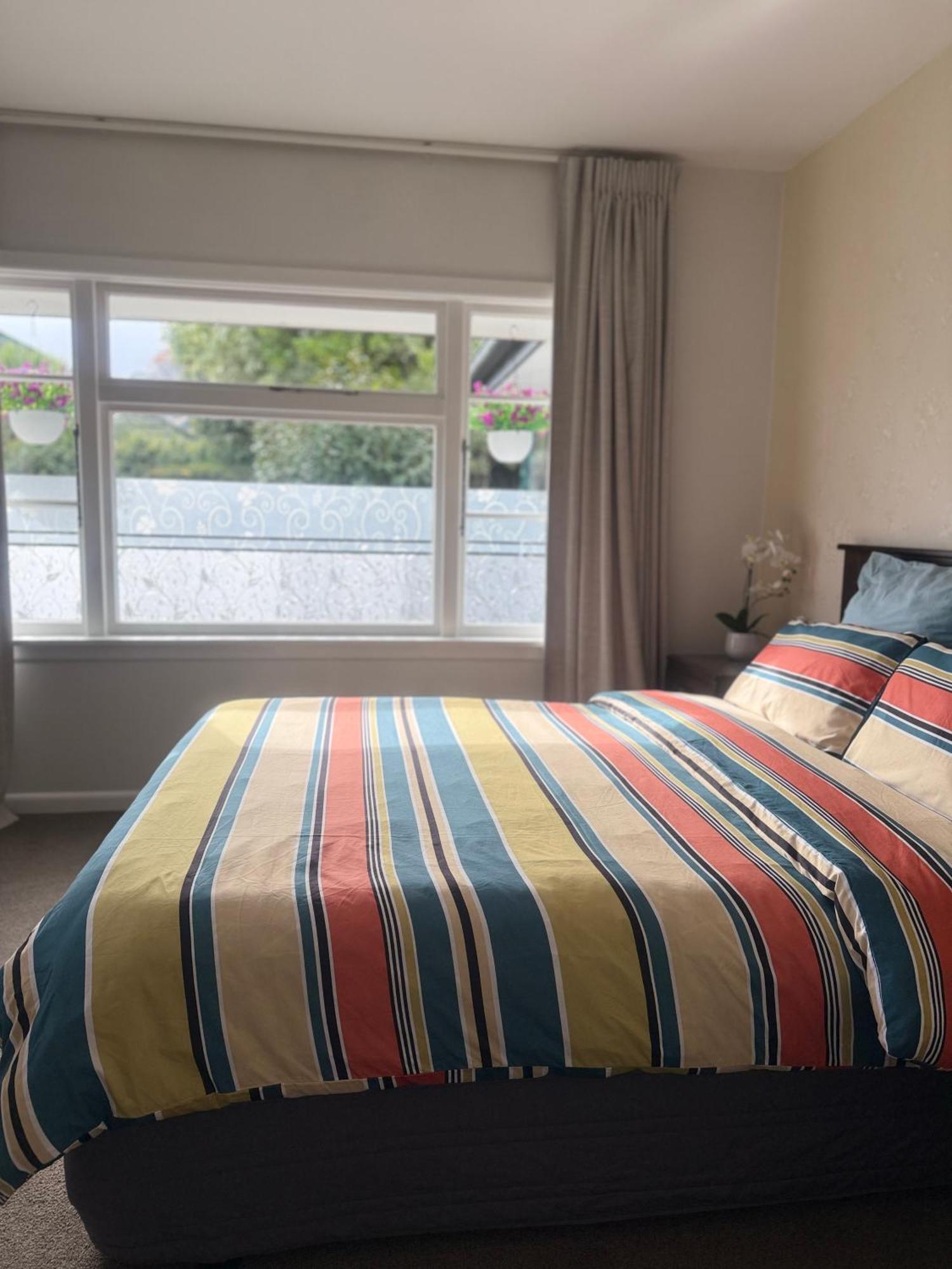 Cozy And Sunny Room Near City To Seapath Крайстчърч Екстериор снимка