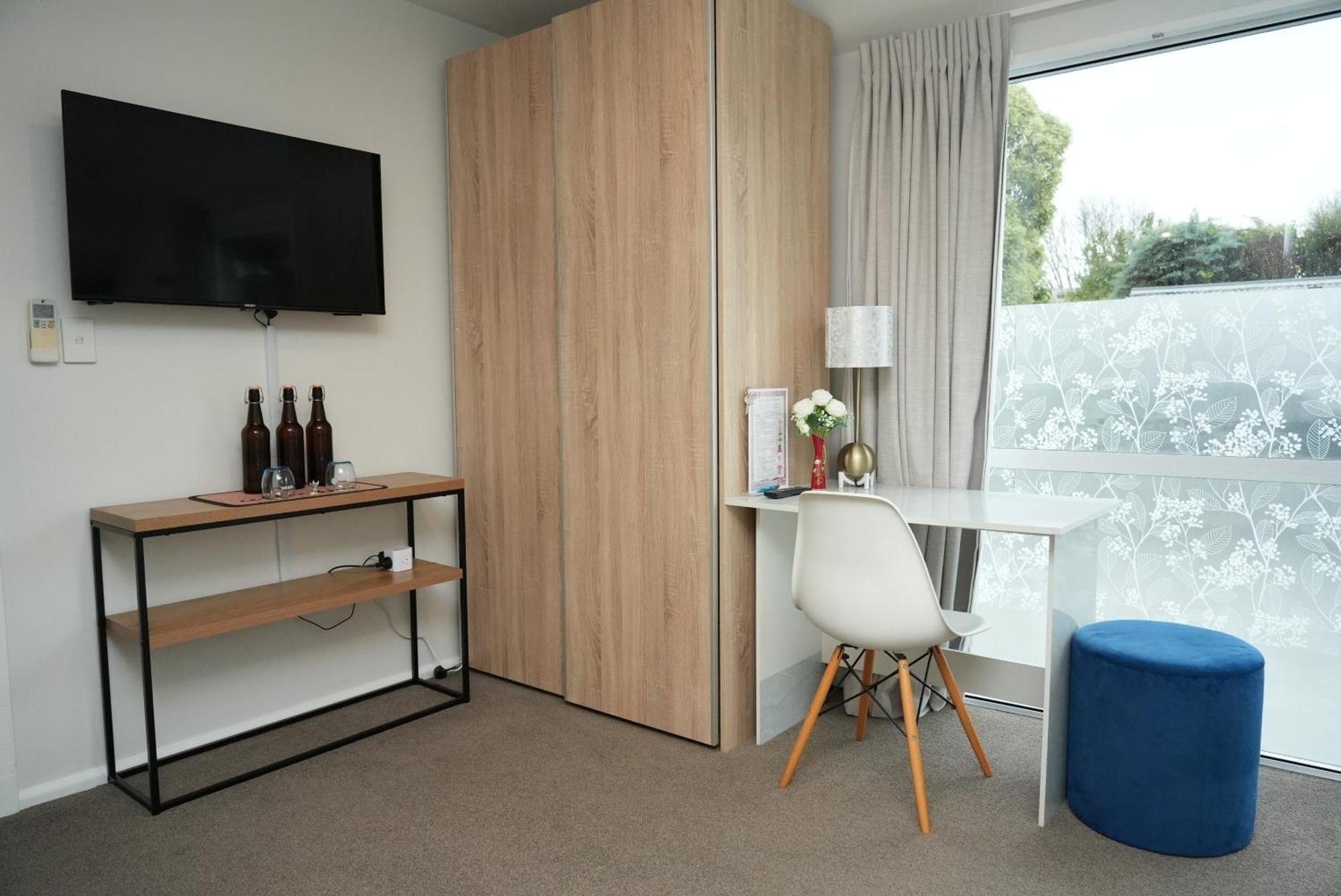 Cozy And Sunny Room Near City To Seapath Крайстчърч Стая снимка