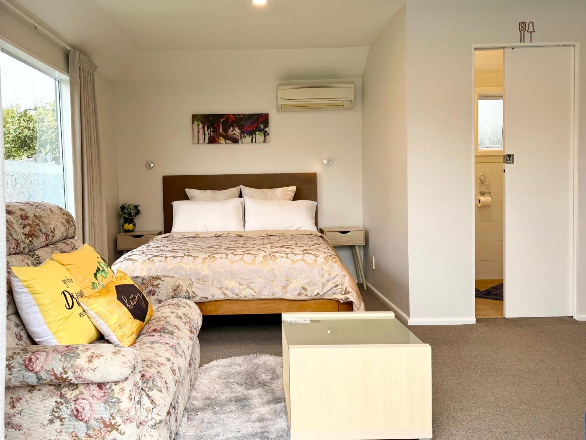 Cozy And Sunny Room Near City To Seapath Крайстчърч Екстериор снимка